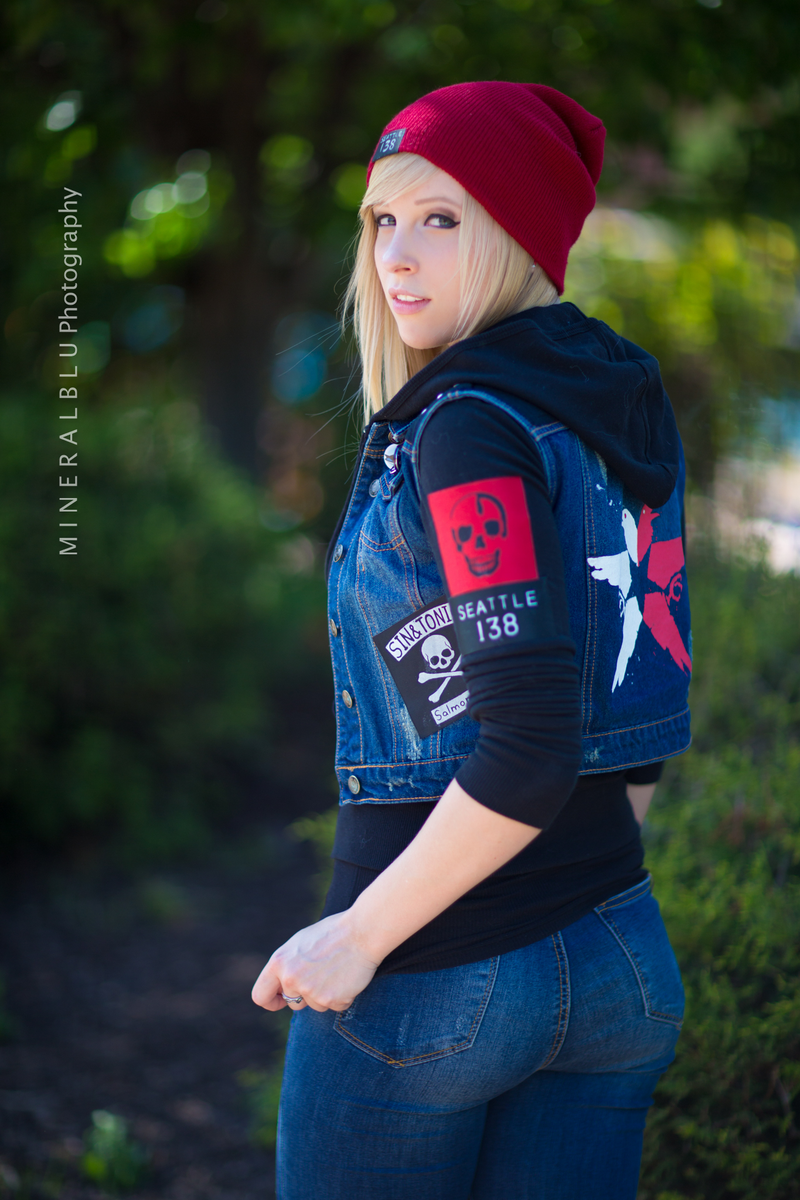 Cosplay by Meagan Orzel | Photo by Mineralblu